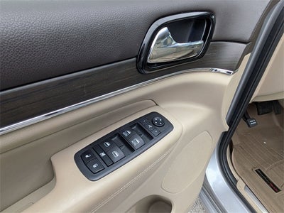 2019 Jeep Grand Cherokee Overland 4x2