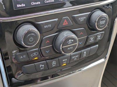 2019 Jeep Grand Cherokee Overland 4x2