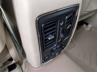 2019 Jeep Grand Cherokee Overland 4x2