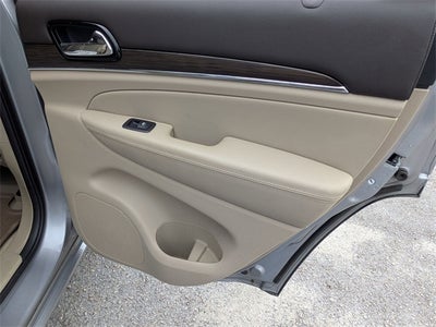 2019 Jeep Grand Cherokee Overland 4x2