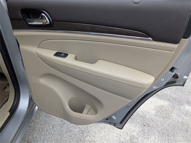 2019 Jeep Grand Cherokee Overland 4x2