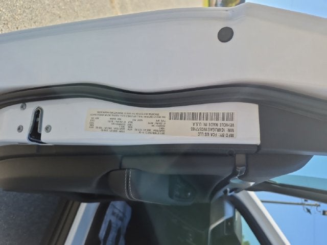 2027 Jeep Grand Cherokee GRAND CHEROKEE LAREDO 4X2