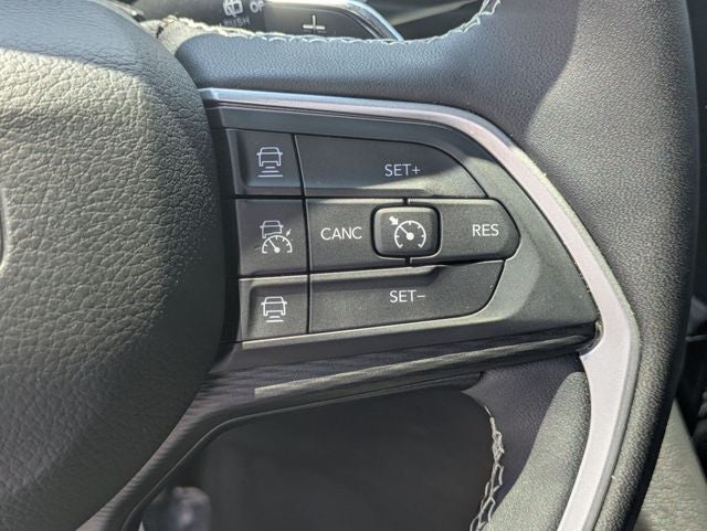 2023 Jeep Grand Cherokee Altitude 4x2