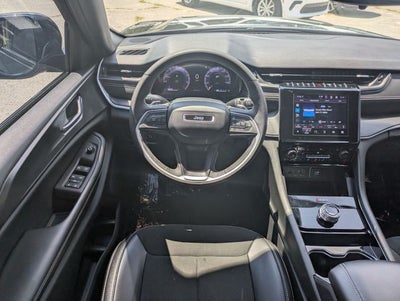 2023 Jeep Grand Cherokee Altitude 4x2