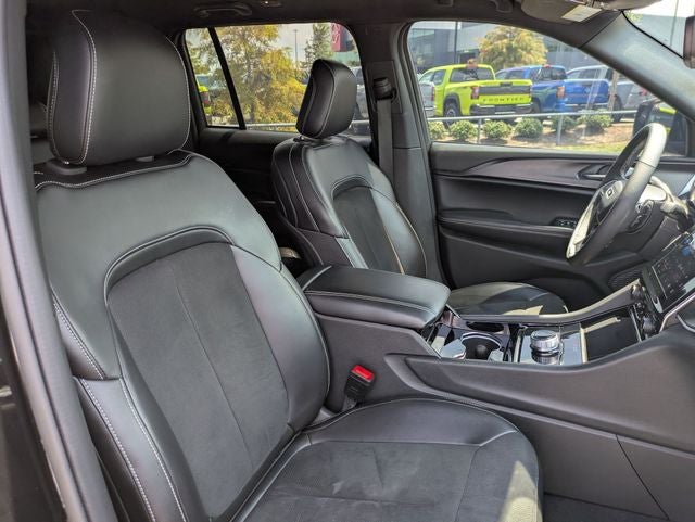 2023 Jeep Grand Cherokee Altitude 4x2