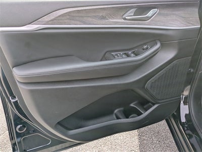 2026 Jeep Grand Cherokee GRAND CHEROKEE LAREDO ALTITUDE 4X2