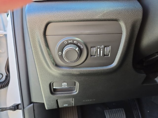 2027 Jeep Grand Cherokee GRAND CHEROKEE LAREDO ALTITUDE 4X2
