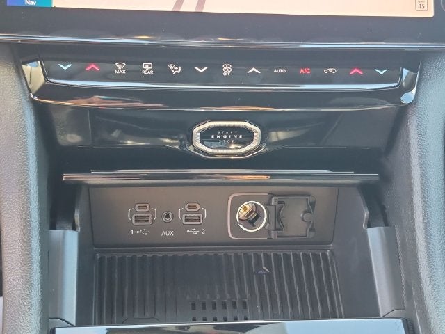 2027 Jeep Grand Cherokee GRAND CHEROKEE LAREDO ALTITUDE 4X2