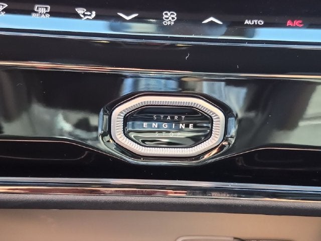 2027 Jeep Grand Cherokee GRAND CHEROKEE LAREDO ALTITUDE 4X2