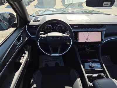2027 Jeep Grand Cherokee GRAND CHEROKEE LAREDO ALTITUDE 4X2