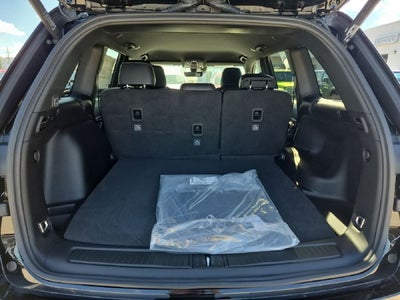 2027 Jeep Grand Cherokee GRAND CHEROKEE LAREDO ALTITUDE 4X2