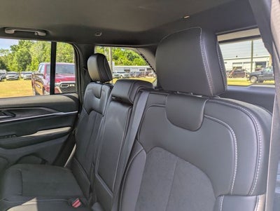 2026 Jeep Grand Cherokee GRAND CHEROKEE LAREDO ALTITUDE 4X2