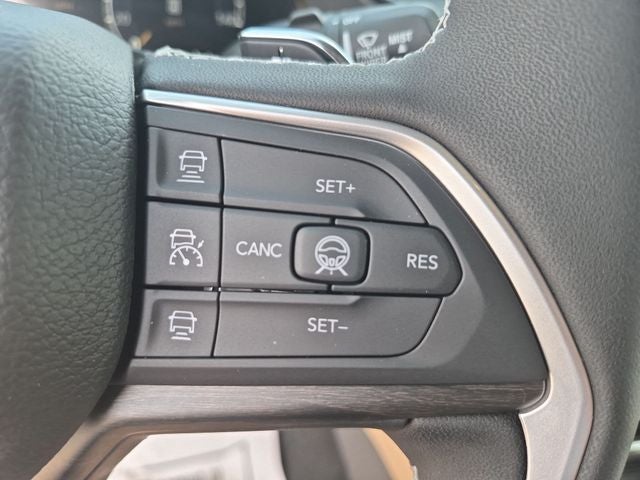 2027 Jeep Grand Cherokee GRAND CHEROKEE LIMITED 4X2