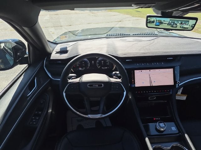 2027 Jeep Grand Cherokee GRAND CHEROKEE LIMITED 4X2