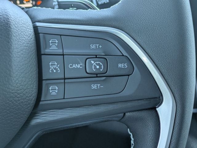 2026 Jeep Grand Cherokee GRAND CHEROKEE LAREDO X 4X4