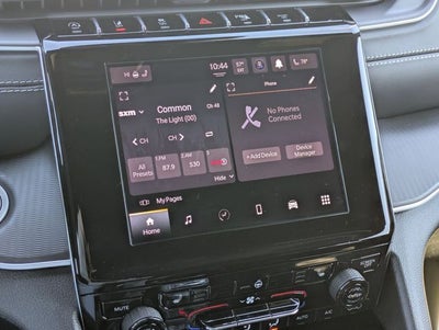 2026 Jeep Grand Cherokee GRAND CHEROKEE LAREDO X 4X4