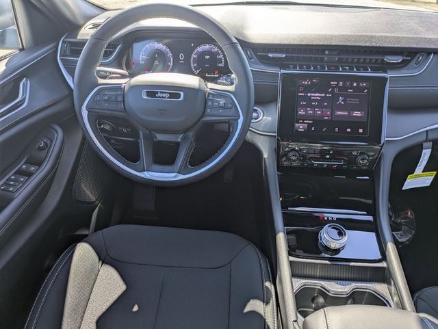 2026 Jeep Grand Cherokee GRAND CHEROKEE LAREDO X 4X4