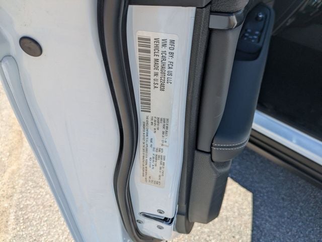 2026 Jeep Grand Cherokee GRAND CHEROKEE LAREDO X 4X4