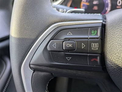 2023 Jeep Grand Cherokee Laredo 4x4