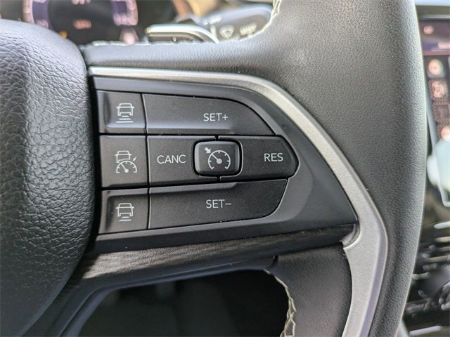 2023 Jeep Grand Cherokee Laredo 4x4