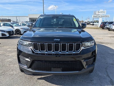 2023 Jeep Grand Cherokee Laredo 4x4