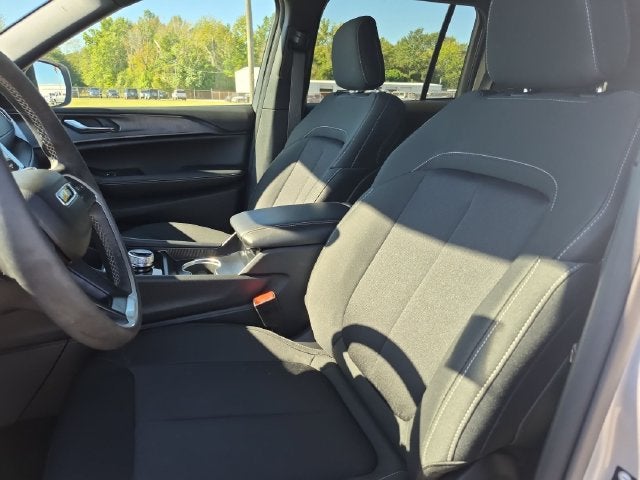 2026 Jeep Grand Cherokee Laredo 4x4