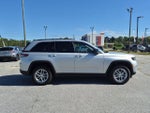 2026 Jeep Grand Cherokee Laredo 4x4