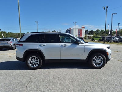 2026 Jeep Grand Cherokee Laredo 4x4