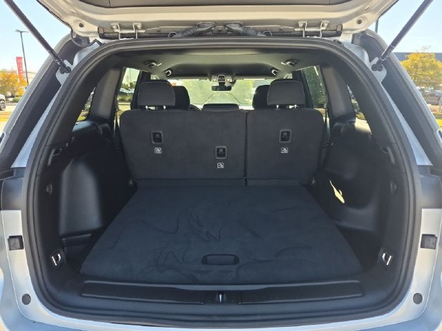 2026 Jeep Grand Cherokee Laredo 4x4