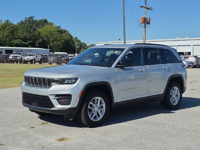 2026 Jeep Grand Cherokee Laredo 4x4