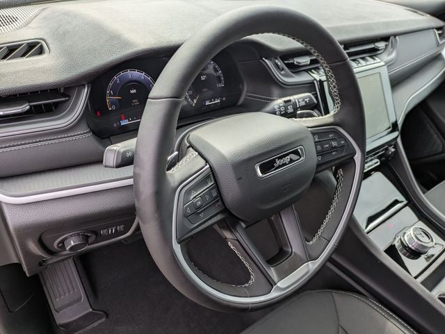 2026 Jeep Grand Cherokee GRAND CHEROKEE LAREDO X 4X4