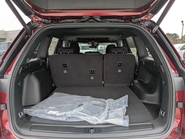 2026 Jeep Grand Cherokee GRAND CHEROKEE LAREDO X 4X4