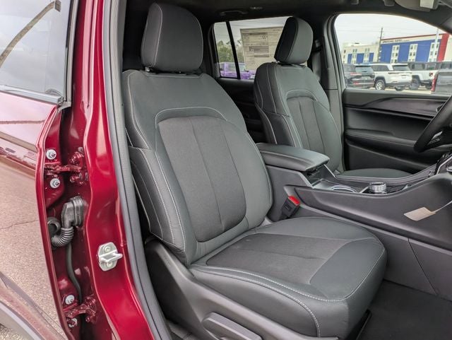 2026 Jeep Grand Cherokee GRAND CHEROKEE LAREDO X 4X4