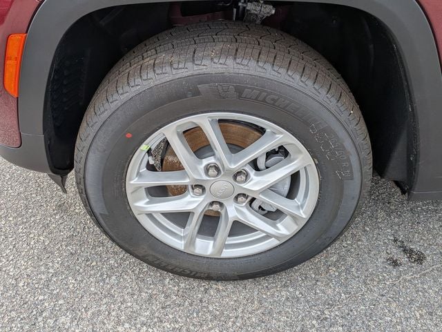 2026 Jeep Grand Cherokee GRAND CHEROKEE LAREDO X 4X4