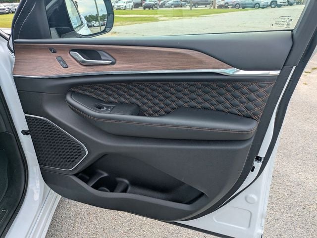 2025 Jeep Grand Cherokee Summit 4x4