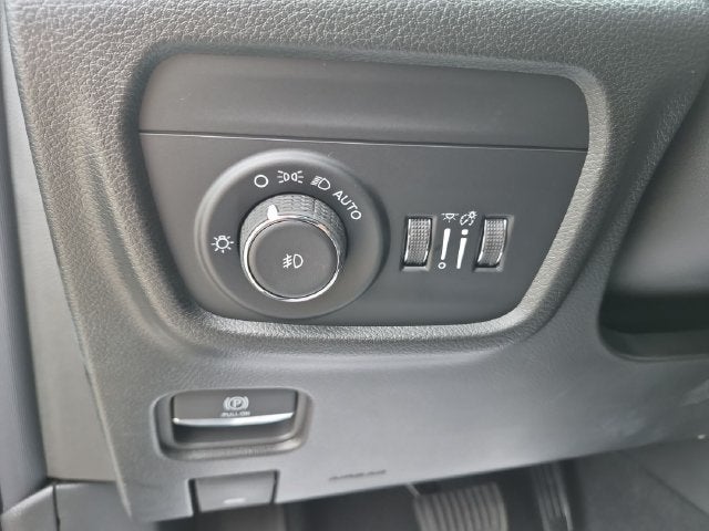 2027 Jeep Grand Cherokee GRAND CHEROKEE L LIMITED 4X2