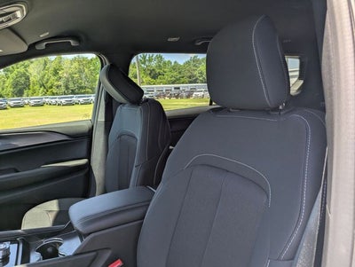 2026 Jeep Grand Cherokee GRAND CHEROKEE L LAREDO 4X4