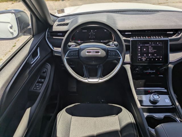 2026 Jeep Grand Cherokee GRAND CHEROKEE L LAREDO 4X4