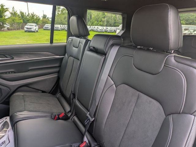 2026 Jeep Grand Cherokee GRAND CHEROKEE L LAREDO ALTITUDE 4X4