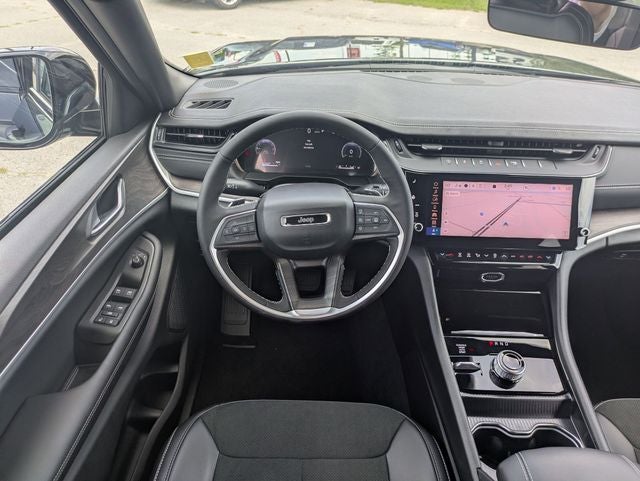 2026 Jeep Grand Cherokee GRAND CHEROKEE L LAREDO ALTITUDE 4X4