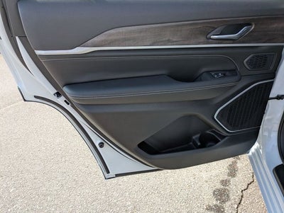 2026 Jeep Grand Cherokee GRAND CHEROKEE L LIMITED RESERVE 4X4