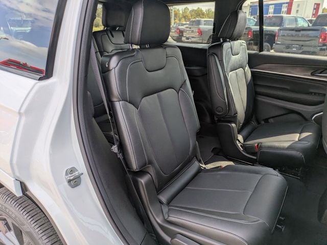 2026 Jeep Grand Cherokee GRAND CHEROKEE L LIMITED RESERVE 4X4