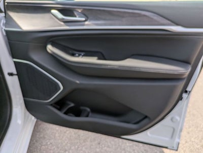 2026 Jeep Grand Cherokee GRAND CHEROKEE L LIMITED RESERVE 4X4