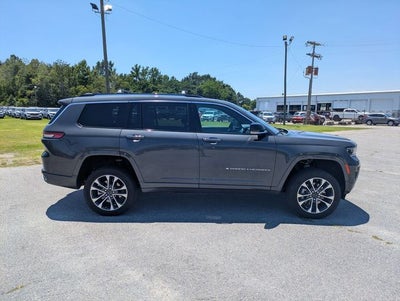2022 Jeep Grand Cherokee L Overland 4x4