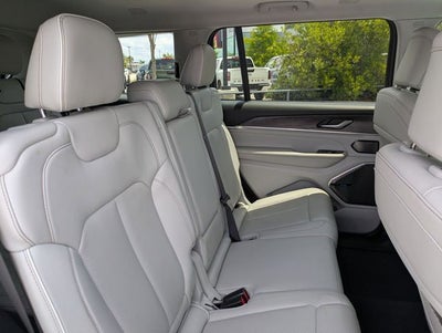 2022 Jeep Grand Cherokee L Overland 4x4