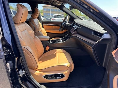 2024 Jeep Grand Cherokee L Summit 4x4