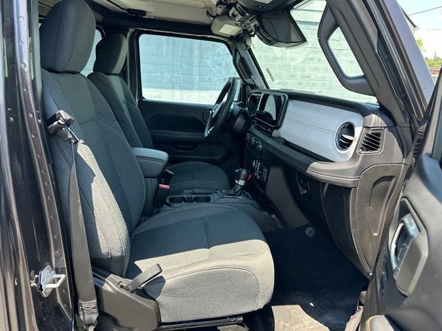 2025 Jeep Wrangler Sahara 4xe