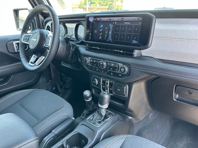 2025 Jeep Wrangler Sahara 4xe