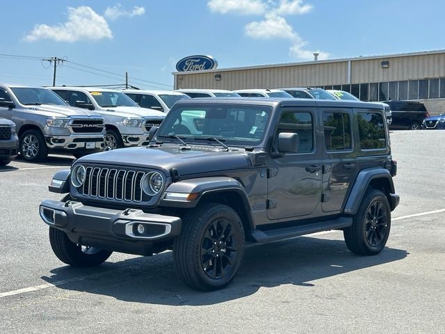 2025 Jeep Wrangler Sahara 4xe