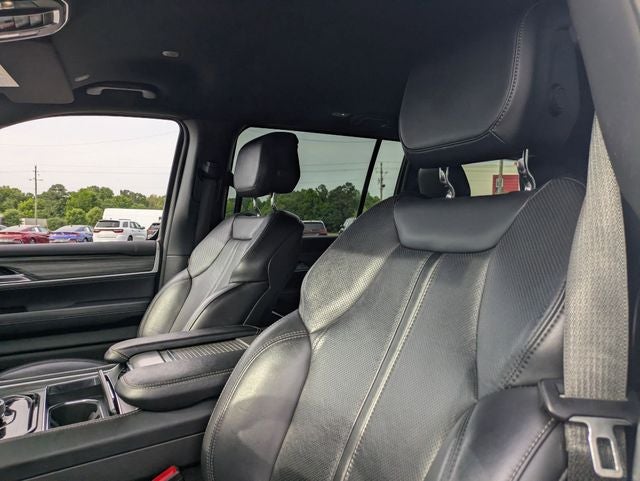 2024 Jeep Wagoneer Series II 4x2